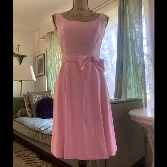 Vintage 60’s Formal Pretty in Pink Cocktail Dress - Picture 9 of 9